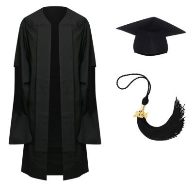 Classic Charm UK Master’s Attire: Graduation Gown, Cap and Tassel Package